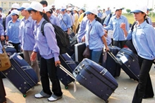 Có thời gian làm việc tại nước ngoài, đóng BHXH thế nào