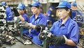 Kinh tế dần phục hồi, đã đến lúc tính đến tăng lương tối thiểu vùng cho năm 2023