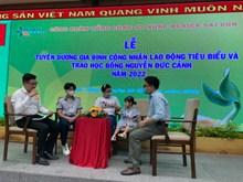 Tôn vinh gia đình CNVC-LĐ vượt khó, hạnh phúc