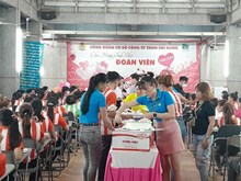 XOAY XỞ GIỮ VIỆC CHO CÔNG NHÂN   Nỗ lực giữ chân người lao động