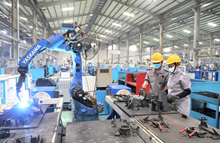 Cơ hội nào cho lao động mất việc, thiếu việc