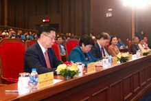 Học tập và làm theo tư tưởng, đạo đức, phong cách Hồ Chí Minh là nhiệm vụ quan trọng