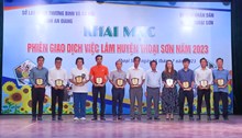Gần 1 300 lao động tham dự Phiên giao dịch việc làm huyện Thoại Sơn năm 2023