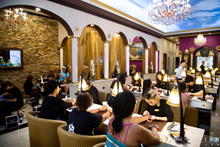 Cơ hội làm nail và mi chuyên nghiệp lương nghìn USD tại Mỹ