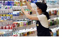 Đi làm nhân viên bán hàng, shipper vì thất nghiệp quá lâu