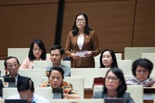 Công chức phải sống được bằng lương, thu nhập khá trong xã hội