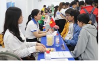 Sàn giao dịch việc làm cuối năm Chưa nhiều lao động nữ ứng tuyển