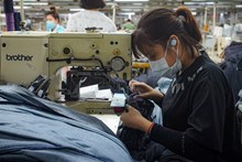 20 000 việc làm đang chờ người lao động TPHCM, quá nửa là công nhân may